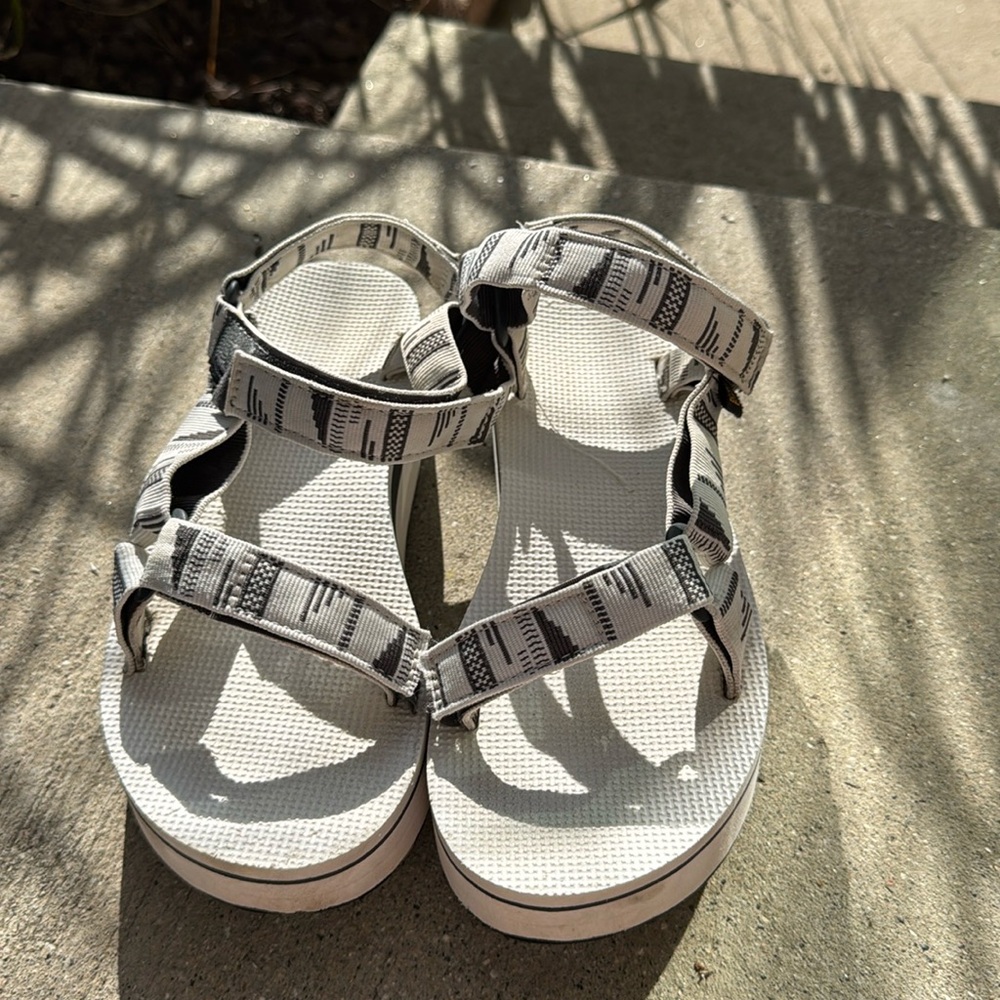 Individual- Selling my Tevas collection. Size 9